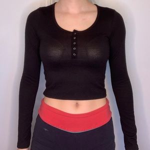 Black long sleeve crop top with buttons